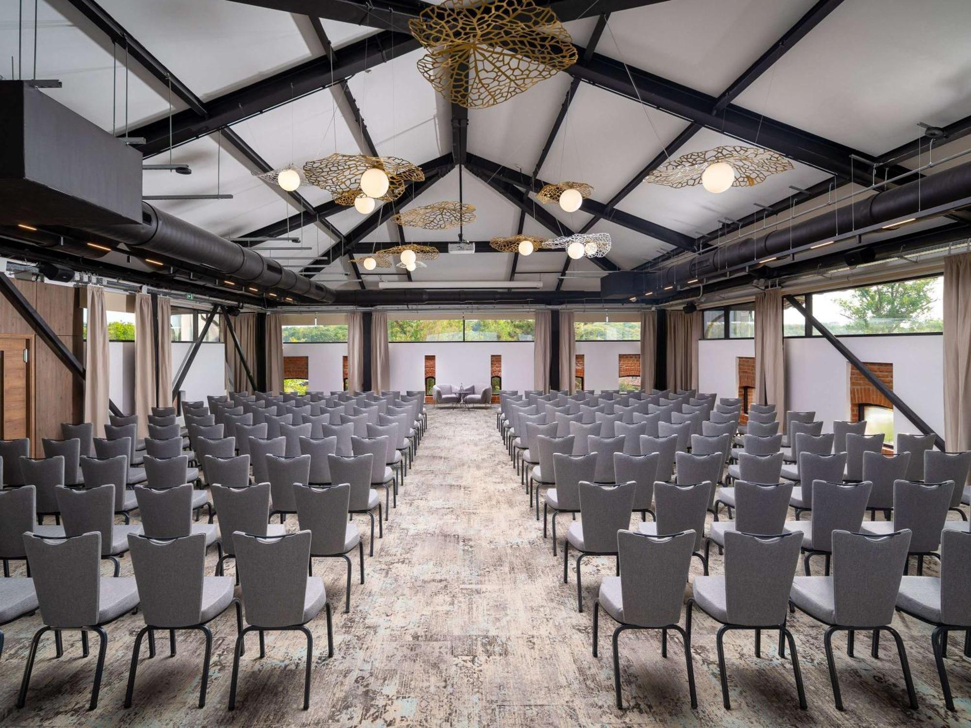 Mercure Conacul Cozieni Pasarea Εξωτερικό φωτογραφία