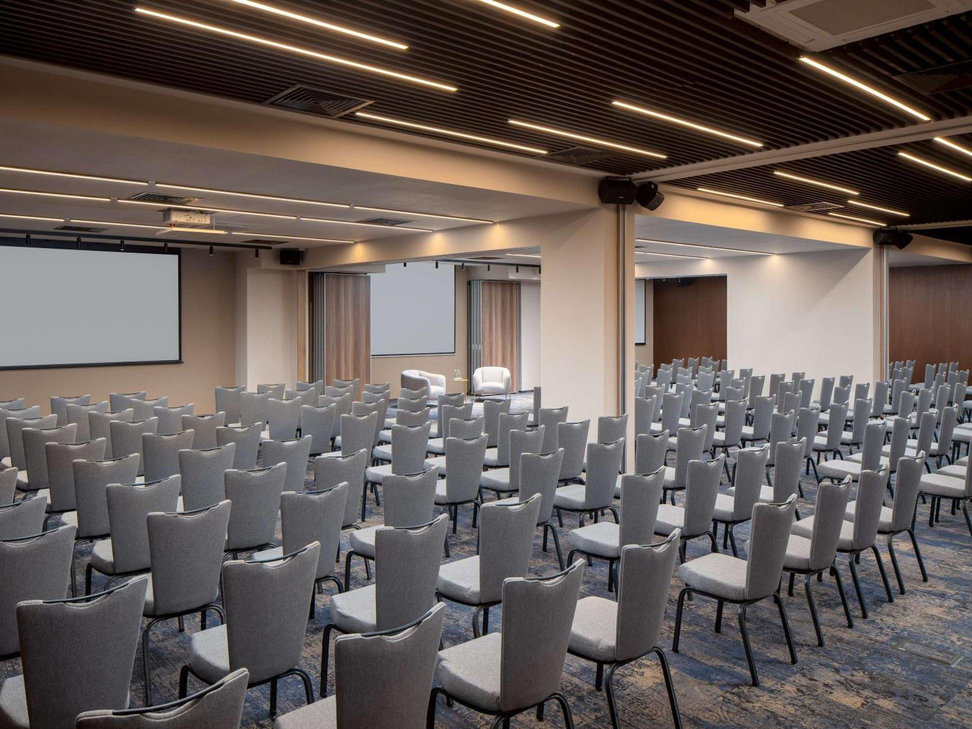 Mercure Conacul Cozieni Pasarea Εξωτερικό φωτογραφία