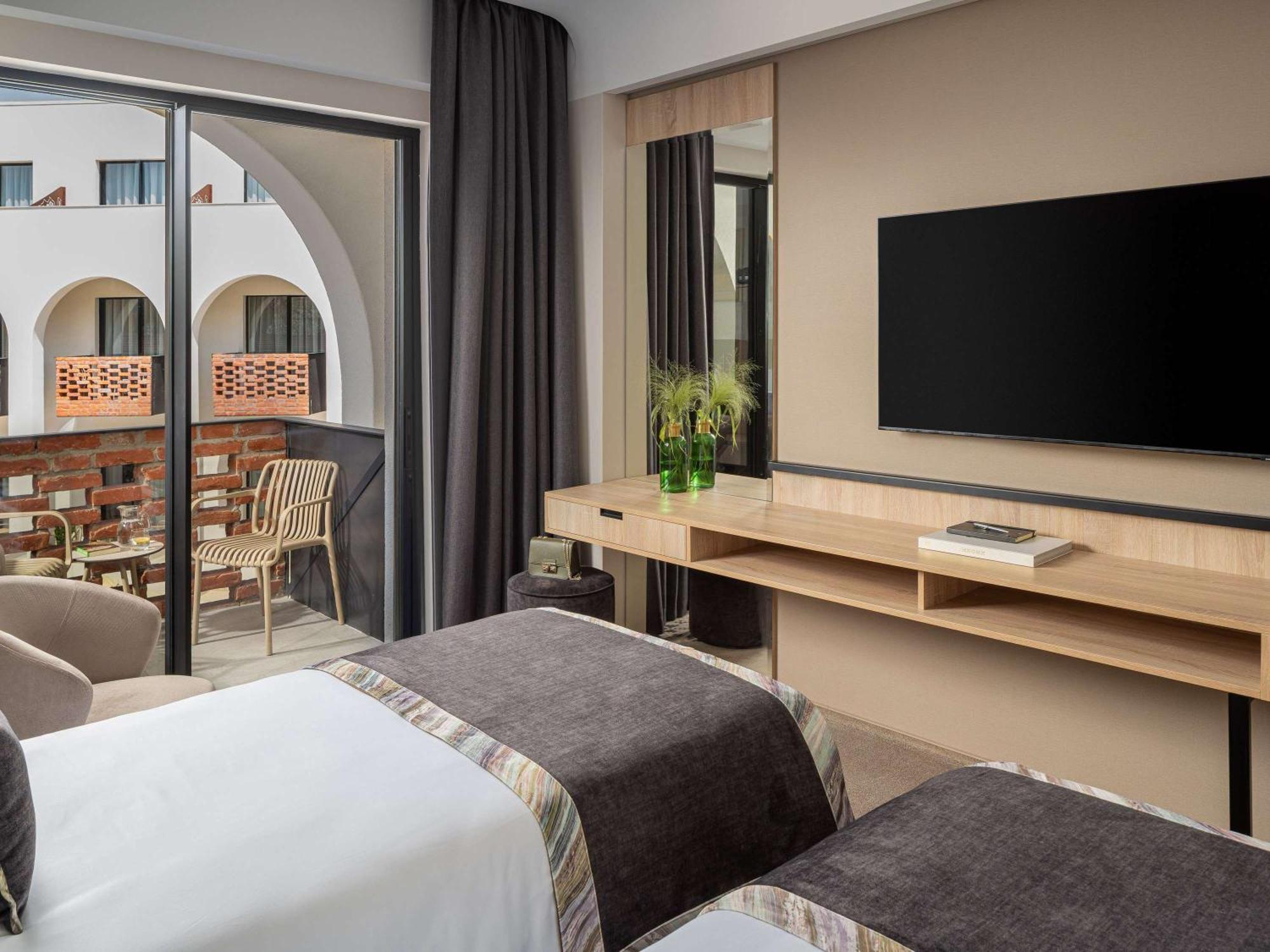 Mercure Conacul Cozieni Pasarea Εξωτερικό φωτογραφία